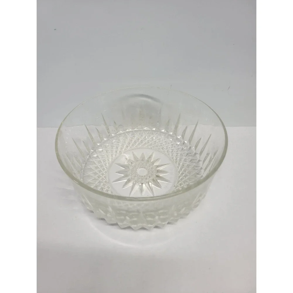 Arcoroc France‎ Clear Pressed Glass Serving Bowl Starburst Diamond Cut 7.5 Inch